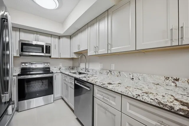  Residence photo 4