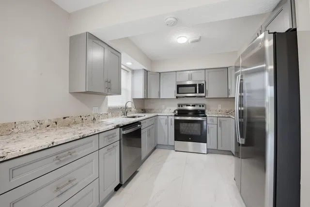 Residence photo 2