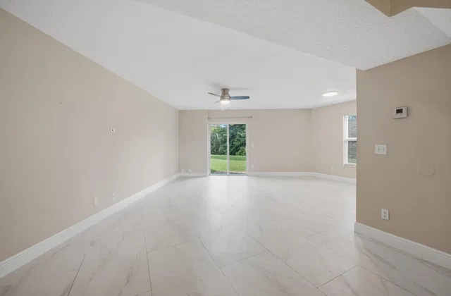 Residence photo 7