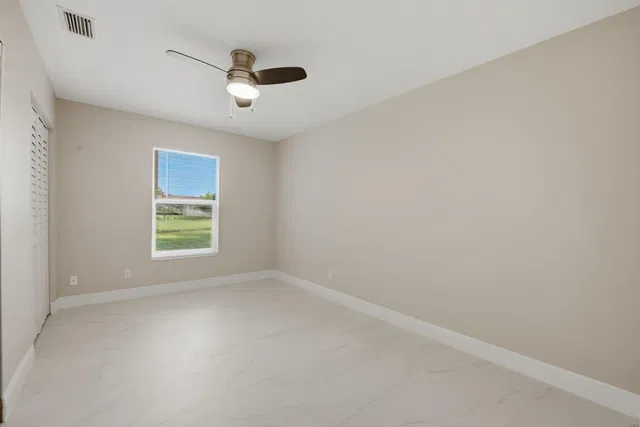 Residence photo 14