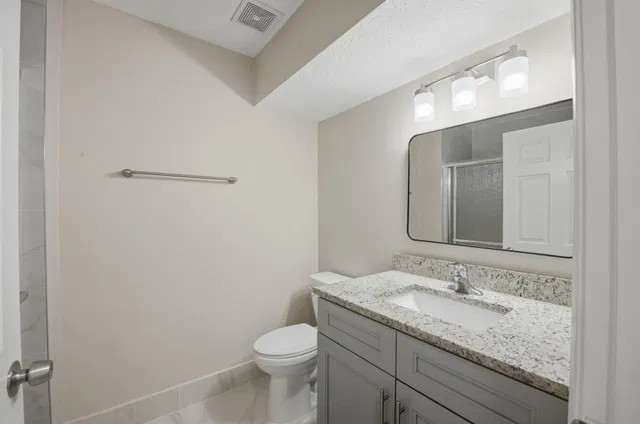 Residence photo 20