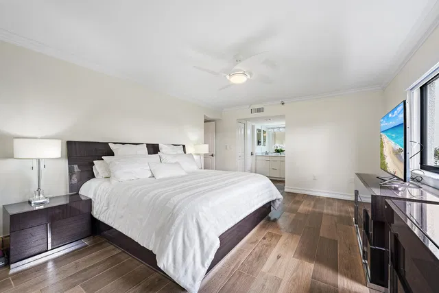 Residence photo 11
