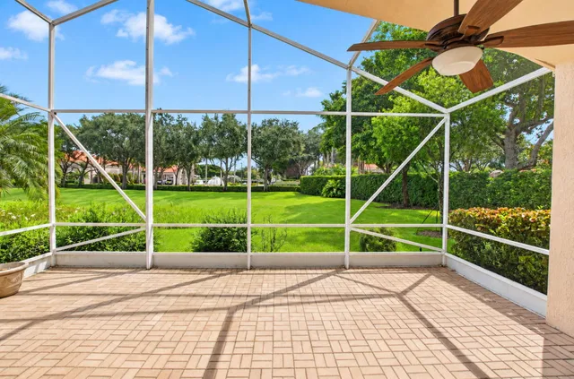 Residence photo 2
