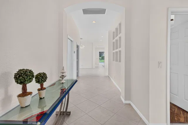 Residence photo 6