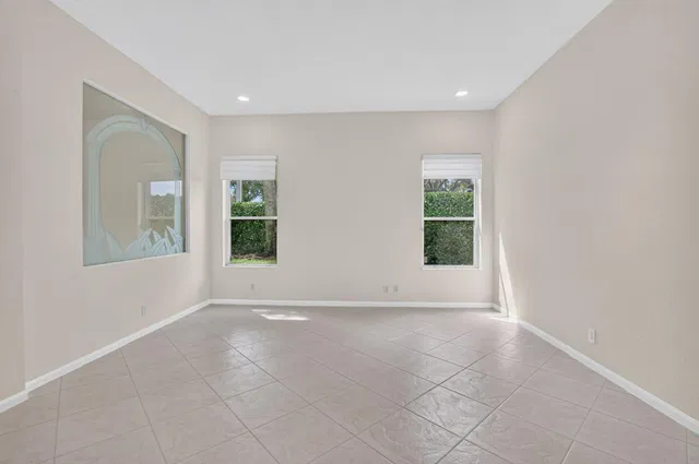Residence photo 10