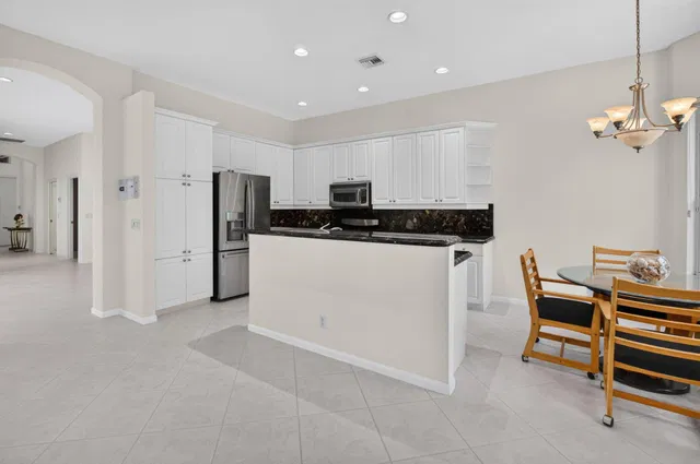 Residence photo 20