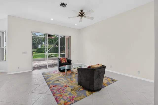 Residence photo 26