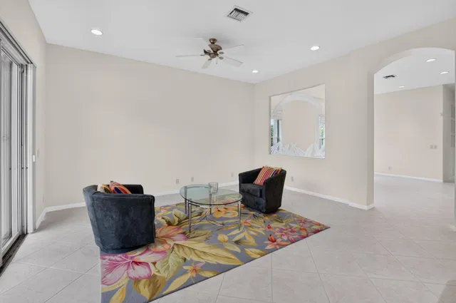 Residence photo 29