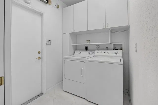 Residence photo 44