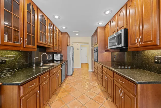 Residence photo 4