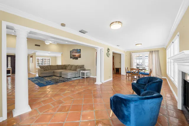 Residence photo 9