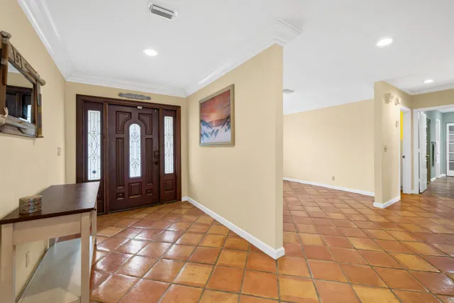 Residence photo 12