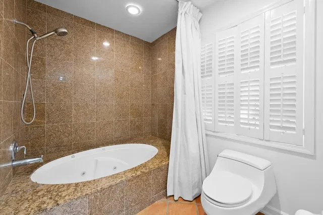 Residence photo 16