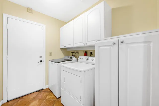 Residence photo 25