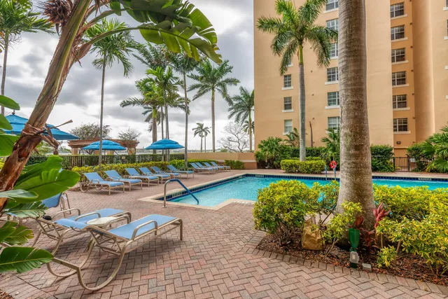 Flagler Pointe Unit 435 photo 41