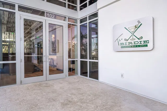 Nautilus 220 Unit 2202 photo 43