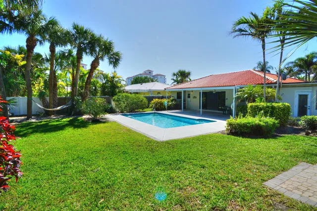 Palm Beach Shores Residence photo 3