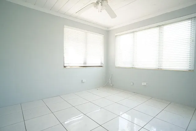 Palm Beach Shores Residence photo 10