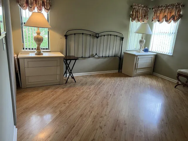 Unit 204 photo 10