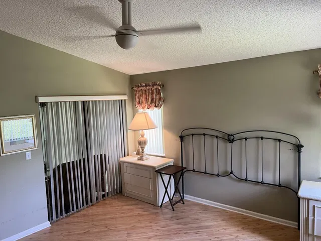Unit 204 photo 12