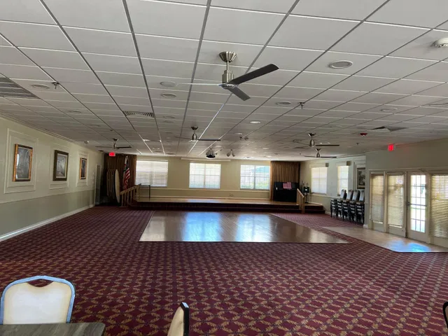 Unit 204 photo 22