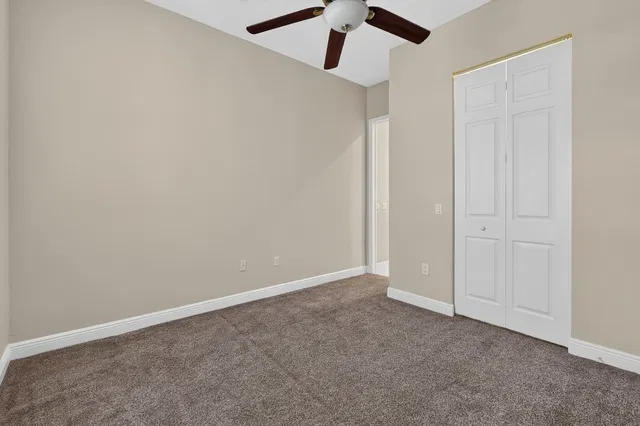 Unit 3-908 photo 40