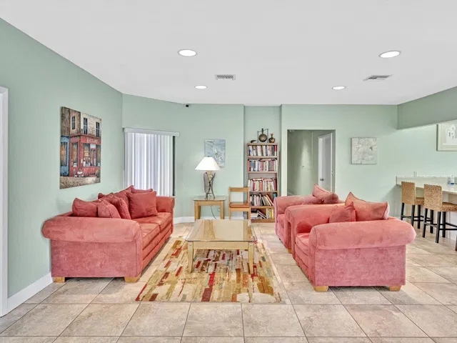 Unit 45B photo 31