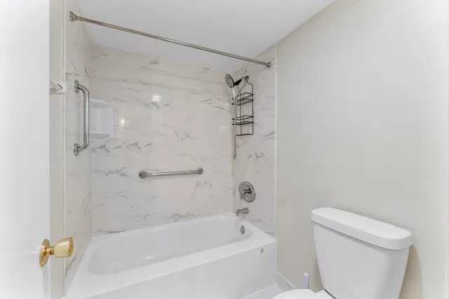 Unit 103 photo 13