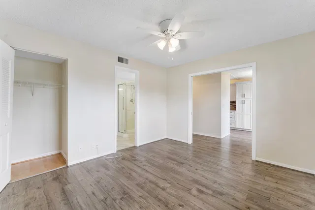 Unit 103 photo 15
