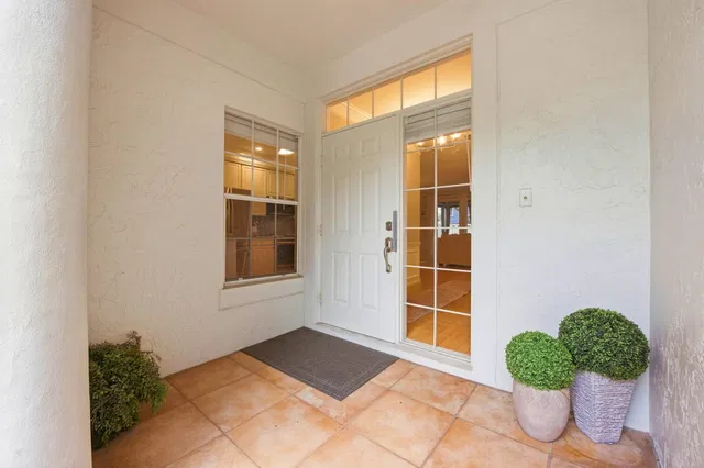  Residence photo 6
