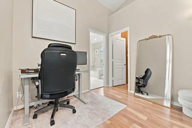  Residence photo 30