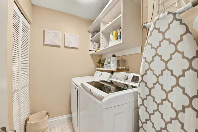  Residence photo 33