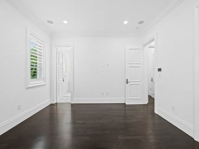 Residence photo 59