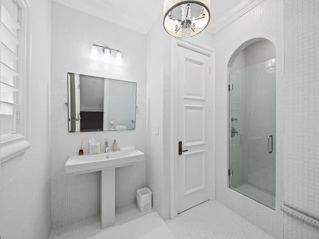 Residence photo 63