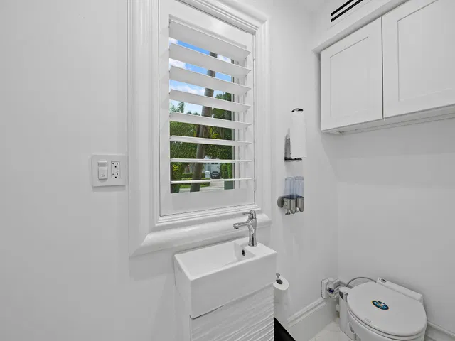 Residence photo 82