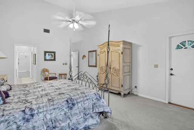 Residence photo 17