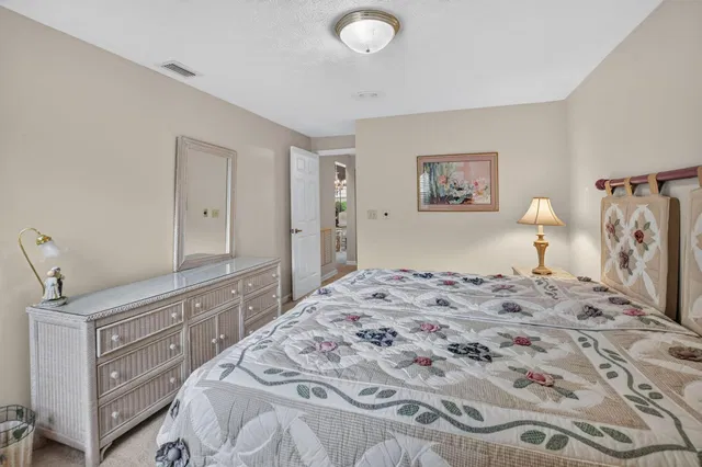 Residence photo 24