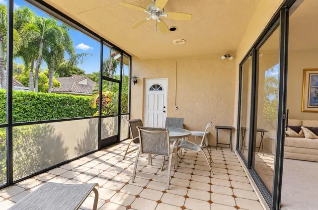 Residence photo 36