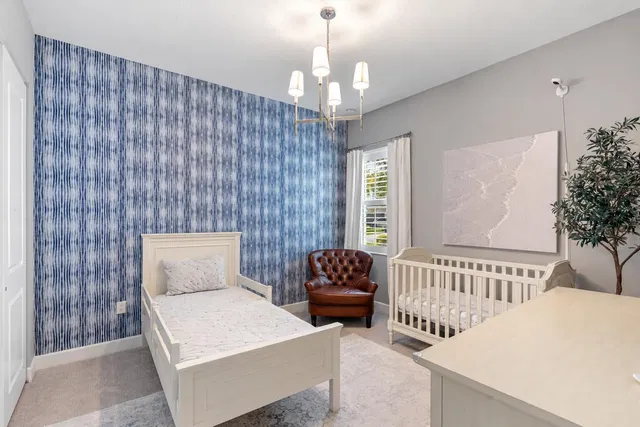 Residence photo 19