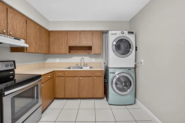 Residence photo 17