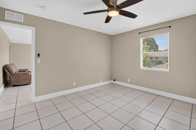 Residence photo 26