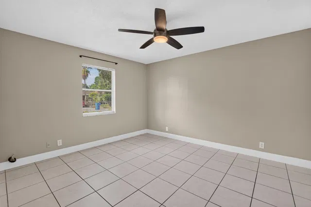 Residence photo 27