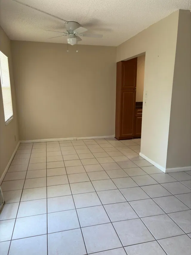 Residence photo 6