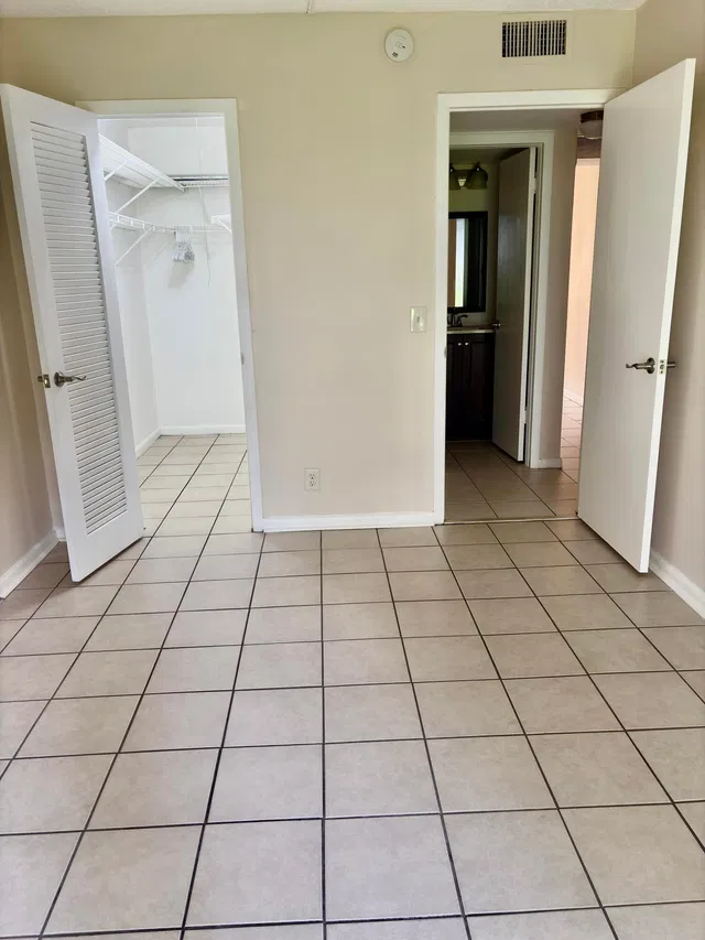 Residence photo 13
