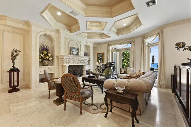 Residence photo 11