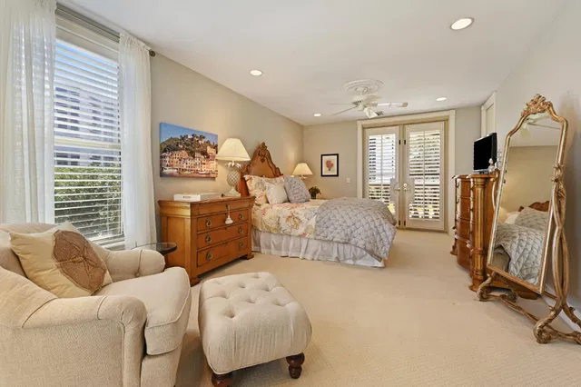 Residence photo 17