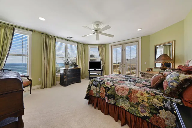 Residence photo 22