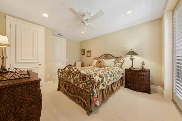 Residence photo 24