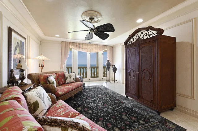 Residence photo 26