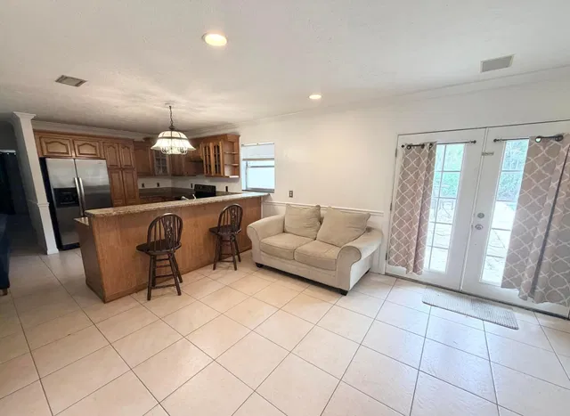 Residence photo 4